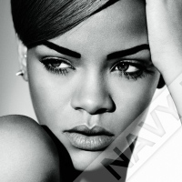 Rihanna’s Diamonds knocks Gangnam Style off Number 1